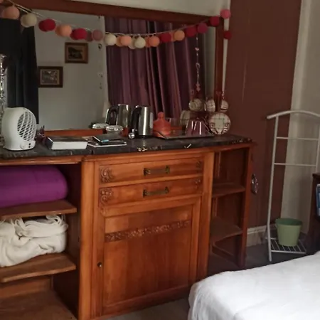 D'hotes Maxi 3 Pers-sanitaires Communs Avec Bed & Breakfast *